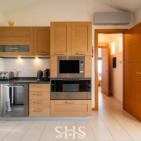 Vila D'angeli Terra Mala