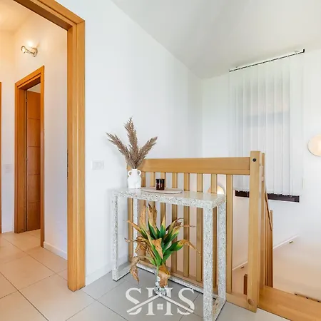 Villa D'angeli Terra Mala